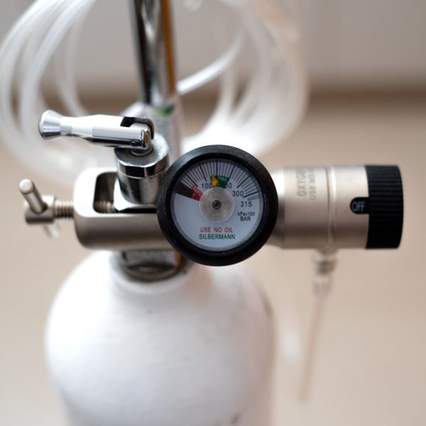 Oxygen,Breathing,Gas,Cylinder,For,Using,At,Home,Portable.,Breathing